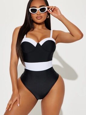 Fashion Nova Black & White Vintage Colorblock One-Piece Swimsuit
